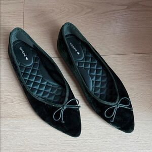 Birdies Women's Dark Green Velvet Flats